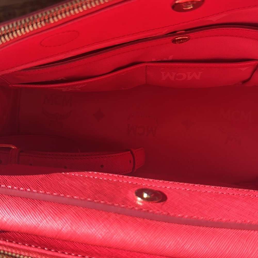 MCM crossbody Satchel - Picture 12 of 14
